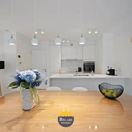 דירה Bel Air - New Two-bedroom With Large Terrace T12 *